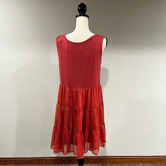 Sleeveless midi dress  - Picture 4 of 10